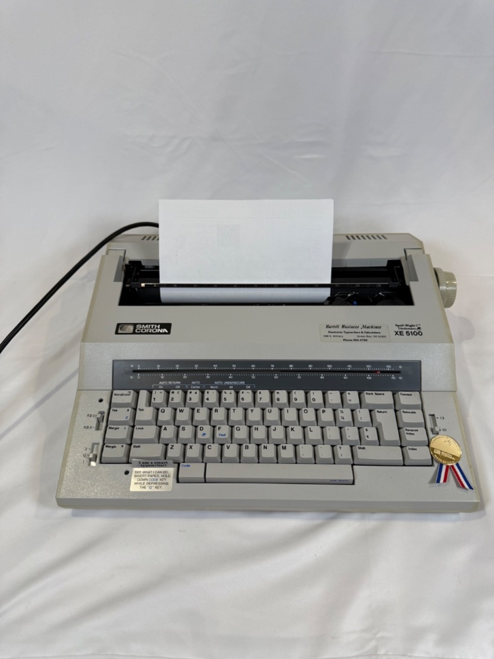 Vintage Smith Corona XE 5100 Typewriter ✨ Retro Tech Spell Right w Case